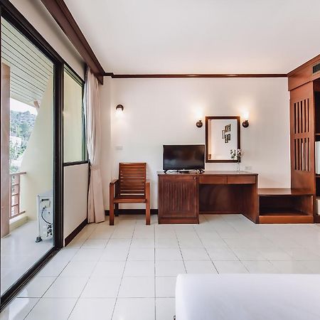 Bauman-Ville Hotel Patong Eksteriør billede