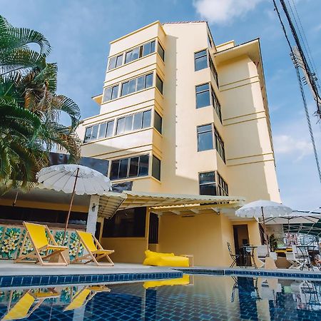 Bauman-Ville Hotel Patong Eksteriør billede