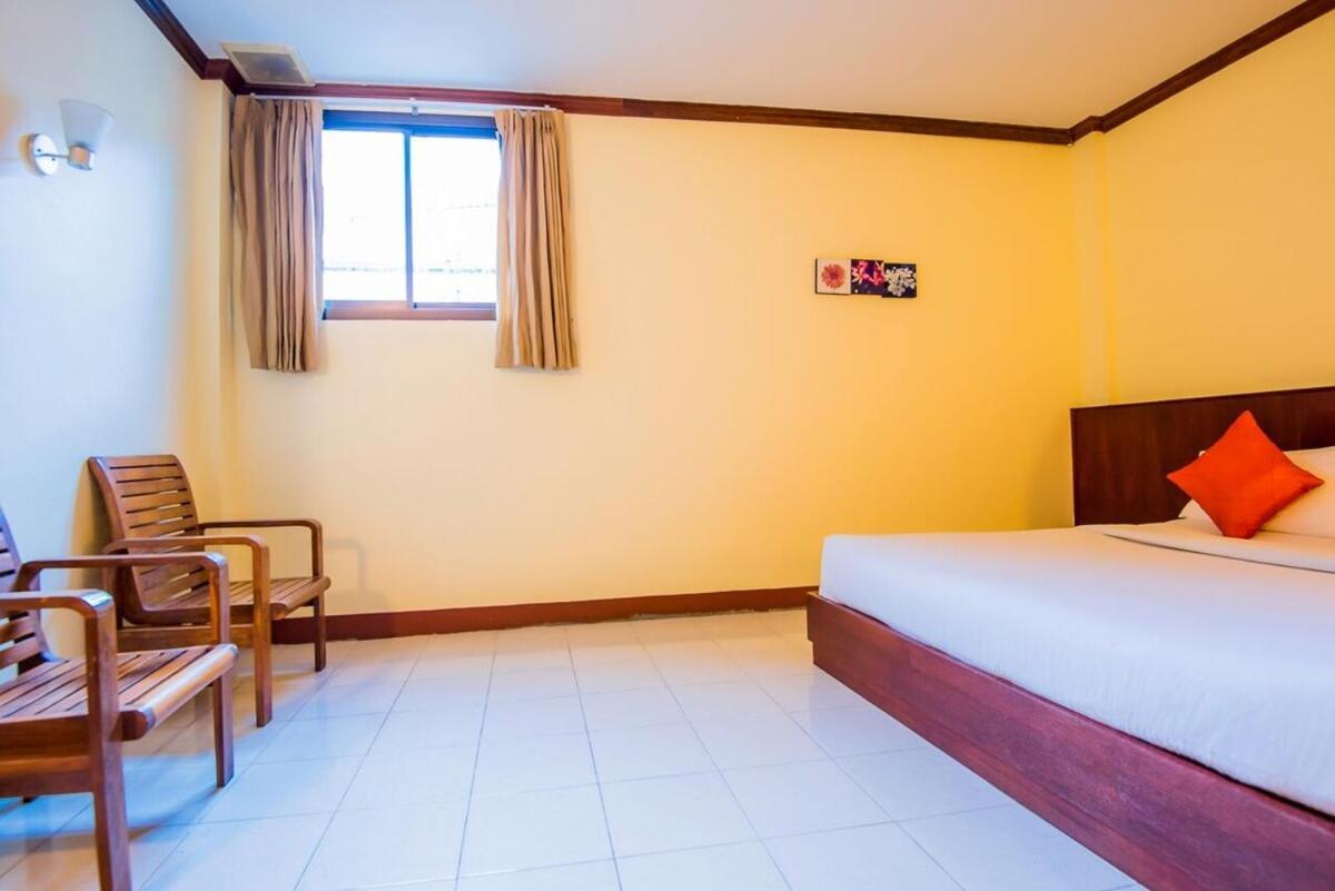 Bauman-Ville Hotel Patong Eksteriør billede
